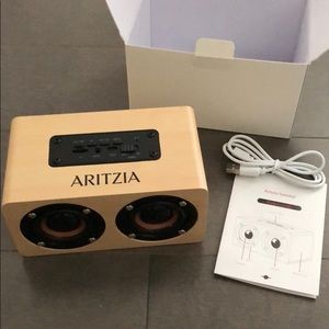 Aritzia wireless Bluetooth speaker